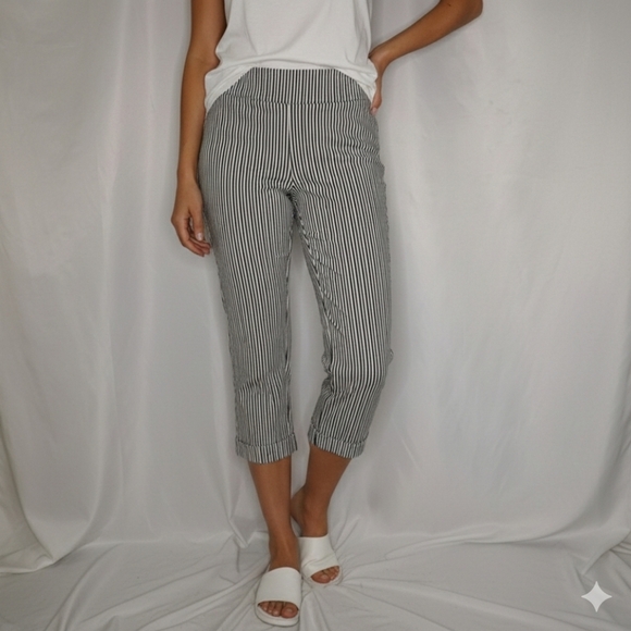 Tribal Pants - Tribal Black and White Striped Capris Women's Size 12 #52